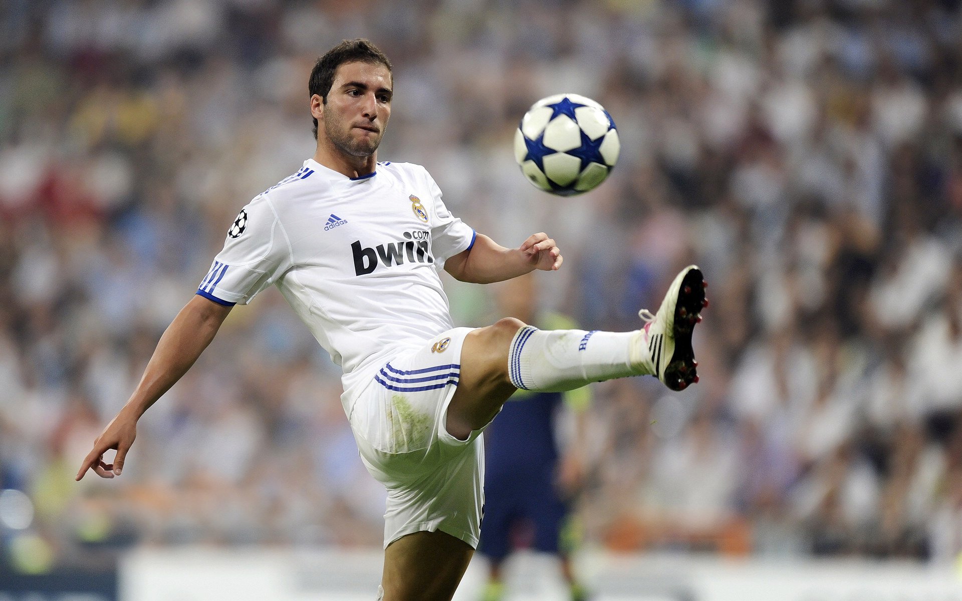 维尼修斯，桑巴新王登基夜，美国非典型横扫背后的足球秩序重构